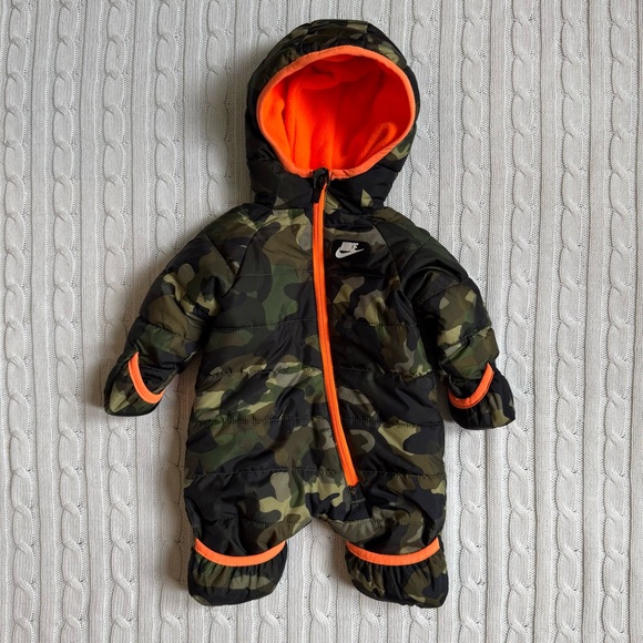 Nike Snowsuit Newborn Coat Winter Jacket Baby Infant EUC Camo Snow Suit - Picture 1 of 10